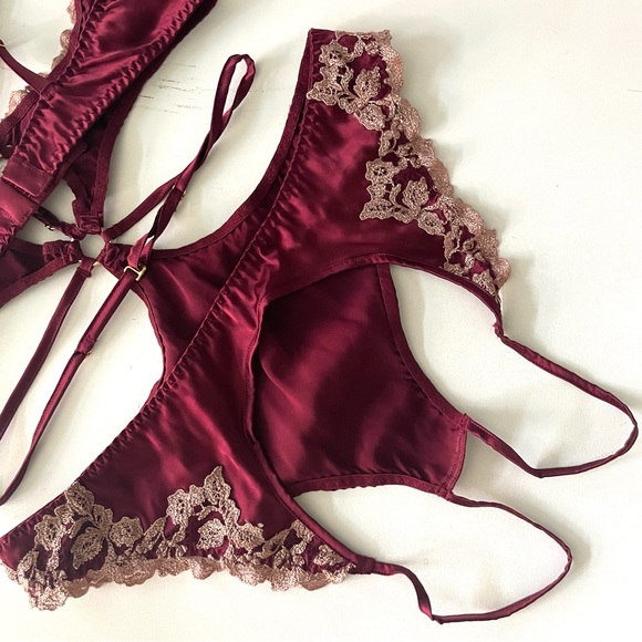 NWT Coco de Mer Burgundy Silk Playsuit - Picture 9 of 10